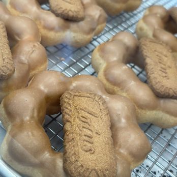 Mochinut - Simi Valley - Maple - Desserts Near Me - Simi Valley, California Mochinut - Simi Valley - Maple - Desserts Near Me - Simi Valley, California