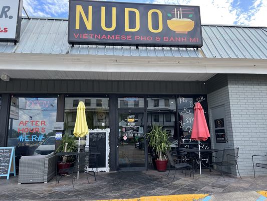 Nudo by null