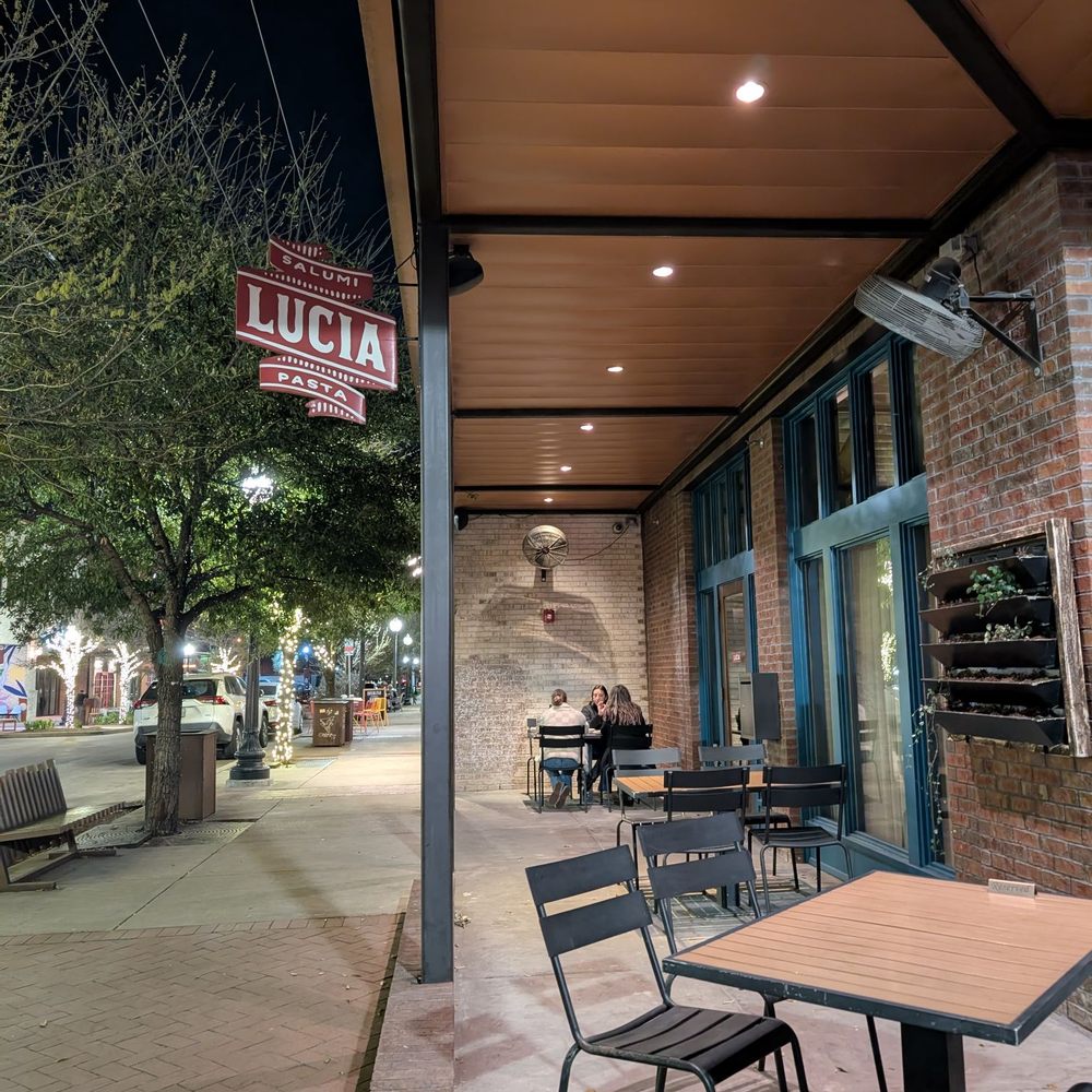 Lucia - Outdoor patio seating wraps around corner establishment - Italian Near Me - Dallas, Texas Lucia - Outdoor patio seating wraps around corner establishment - Italian Near Me - Dallas, Texas