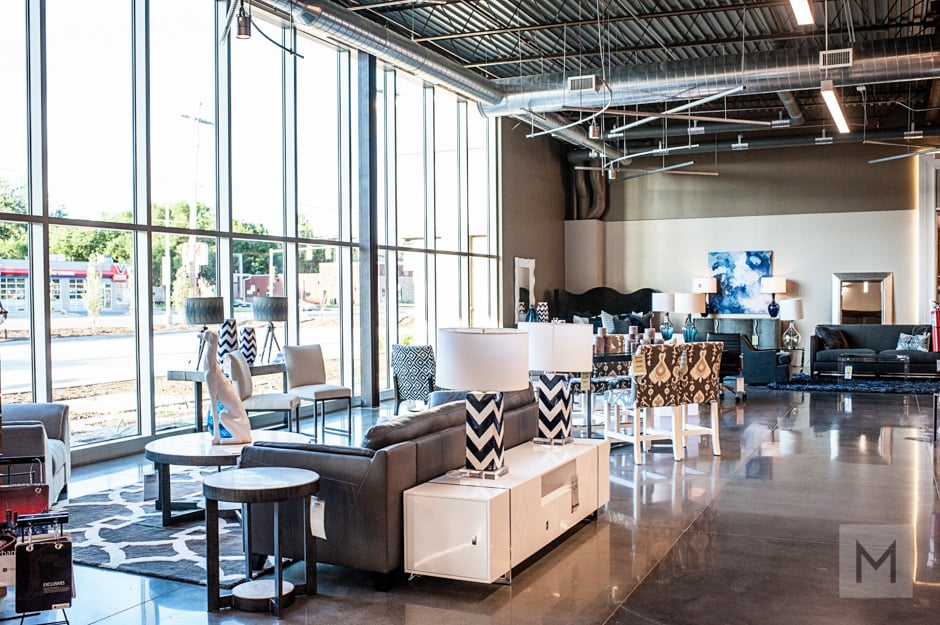 MONTGOMERY’S Updated September 2024 32 Photos 1725 W 41st St