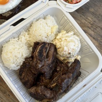 Papa Ole's - Short ribs - Hawaiian Near Me - Hauula, Hawaii Papa Ole's - Short ribs - Hawaiian Near Me - Hauula, Hawaii