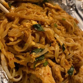 Lucky Thai - Pad Thai Chicken - Thai Near Me - Murfreesboro, Tennessee Lucky Thai - Pad Thai Chicken - Thai Near Me - Murfreesboro, Tennessee