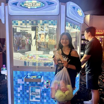Circus Circus - Emma won lots of prizes. - Hotels Near Me - Las Vegas, Nevada Circus Circus - Emma won lots of prizes. - Hotels Near Me - Las Vegas, Nevada