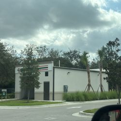 7 Eleven - Car wash