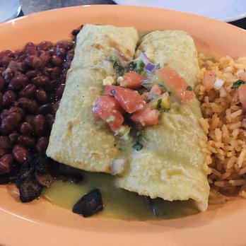 Cocina Madrigal - Vegan Mushroom enchiladas with green enchilada sauce versus the defacto mole sauce with beans and rice - Tacos Near Me - Phoenix, Arizona Cocina Madrigal - Vegan Mushroom enchiladas with green enchilada sauce versus the defacto mole sauce with beans and rice - Tacos Near Me - Phoenix, Arizona