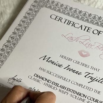 LashLux. Beauty - Lash Extension Training Available ( English & Spanish ) - Estheticians Near Me - Chatsworth , California