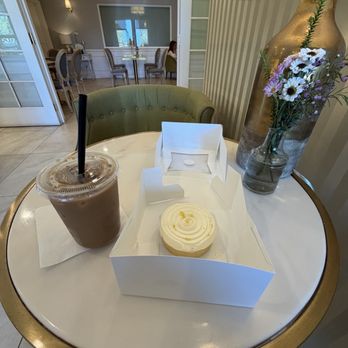 Marvel Cake - Cute table - Bakeries Near Me - Campbell, California Marvel Cake - Cute table - Bakeries Near Me - Campbell, California