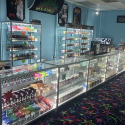 Seaglass Smoke And vape - Vape disposable, delta disposable and gummy's