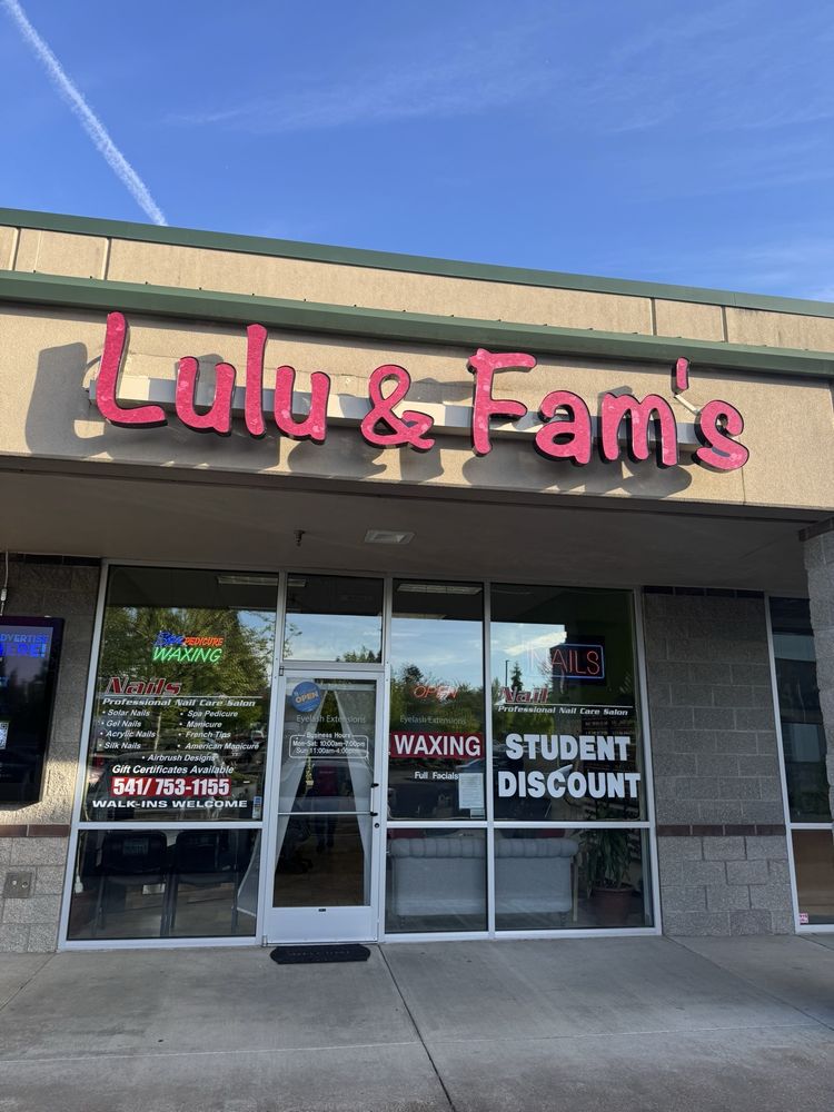 Lulu & Fam's Nail Bar & Care Services Logo