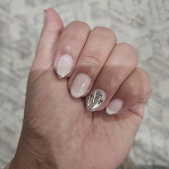 Club Nails - Nail Salons Near Me - Laguna Niguel, California