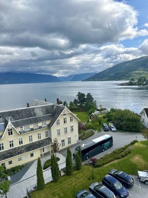 Kviknes Hotel by null