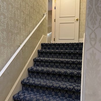Château Versailles - 1/2 set stairs leading to the third floor. - Hotels Near Me - Montreal, Quebec