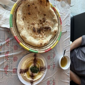 Aldar Yemeni Cuisine - Hummus and Yemeni bread - Mediterranean Near Me - Wildwood, Missouri