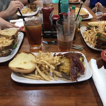 Ruby Slipper Orange Beach - Cafes Near Me - Orange Beach, Alabama