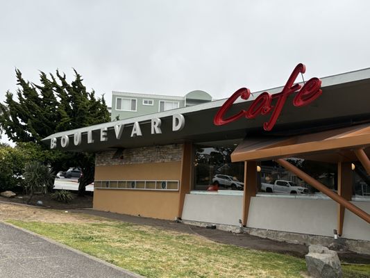 Boulevard Cafe by null