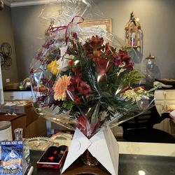 Bella Fiori Flower Shop - gorgeous arrangement