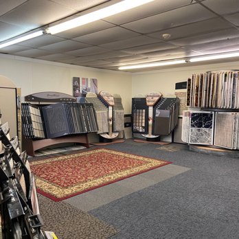 Universal Flooring & Carpets - Carpeting Near Me - Salem, New Hampshire