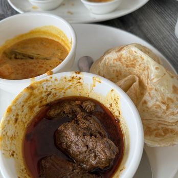 Ipoh Kopitiam - Roti canai w/ beef rendang - Malaysian Near Me - Alhambra, California