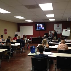 911 Driving School - Teens learning in the classroom from our police officer instructor