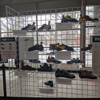 Hub Climbing-Markham - Climbing Near Me - Markham, Ontario