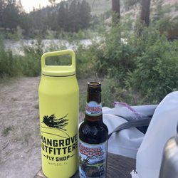 Mangrove Outfitters Fly Shop