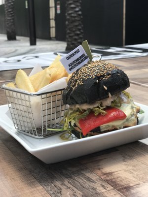 Clutch Burger by null