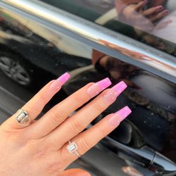 Diva Nails