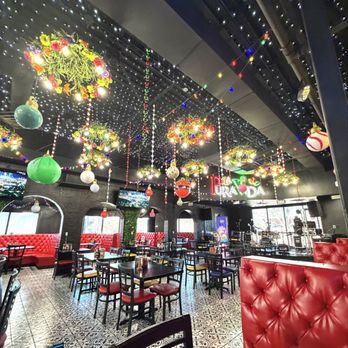 La Pura Vida - Interior - New Mexican Cuisine Near Me - Duluth, Georgia