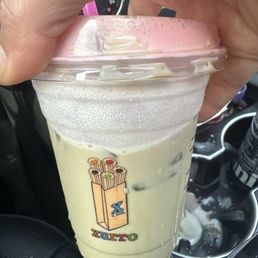 This is supposed to be a horchata "matcha" but there's barely any matcha not tasty and, not worth the price.