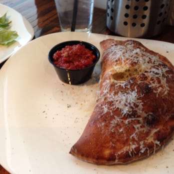 Sauce on the Side - Meat Me In St. Louie - Italian Near Me - Clayton, Missouri Sauce on the Side - Meat Me In St. Louie - Italian Near Me - Clayton, Missouri