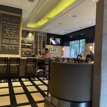 Sarabeth's - Empty dining area - Breakfast & Brunch Near Me - New York, New York Sarabeth's - Empty dining area - Breakfast & Brunch Near Me - New York, New York