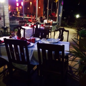 India Beach Restaurant - Outdoor seating... charming! - Indian Near Me - El Granada, California India Beach Restaurant - Outdoor seating... charming! - Indian Near Me - El Granada, California