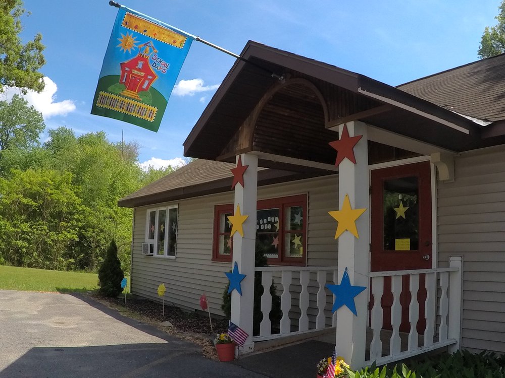 Twinkling Stars Place Preschool - childcare center in Guilerland, NY