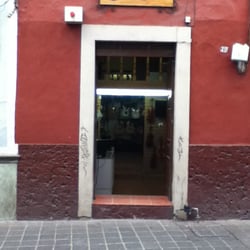 La Piedra Rodante - Fachada