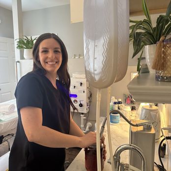 The Body Benefit - Jacqueline prepping for our next client. - Hydrotherapy Near Me - Franklin, Tennessee
