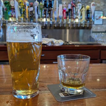 Barney Callaghan's Pub - So many lager and pils choices on draft! Love it! - Irish Pub Near Me - Chicago, Illinois Barney Callaghan's Pub - So many lager and pils choices on draft! Love it! - Irish Pub Near Me - Chicago, Illinois