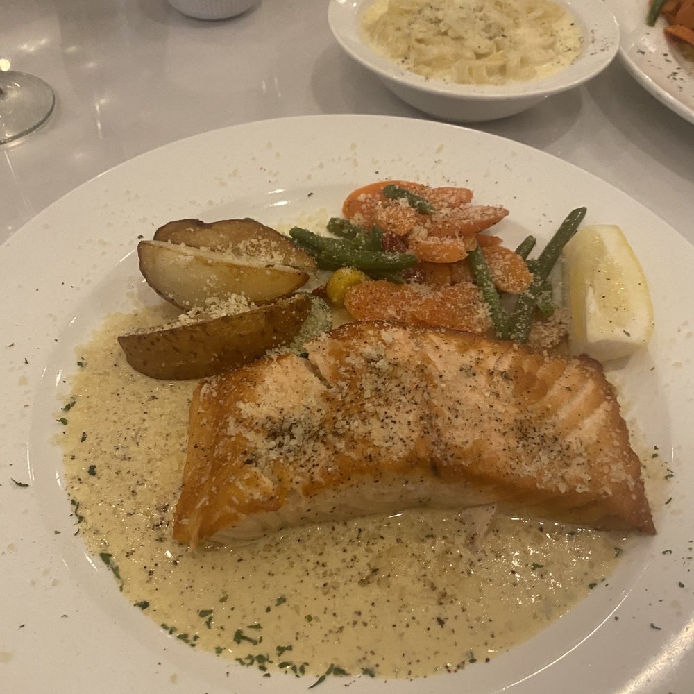 Bellissimo - Salmon - Italian Near Me - Montvale, New Jersey