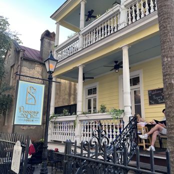 Poogan's Porch - Front - Southern Near Me - Charleston, South Carolina Poogan's Porch - Front - Southern Near Me - Charleston, South Carolina