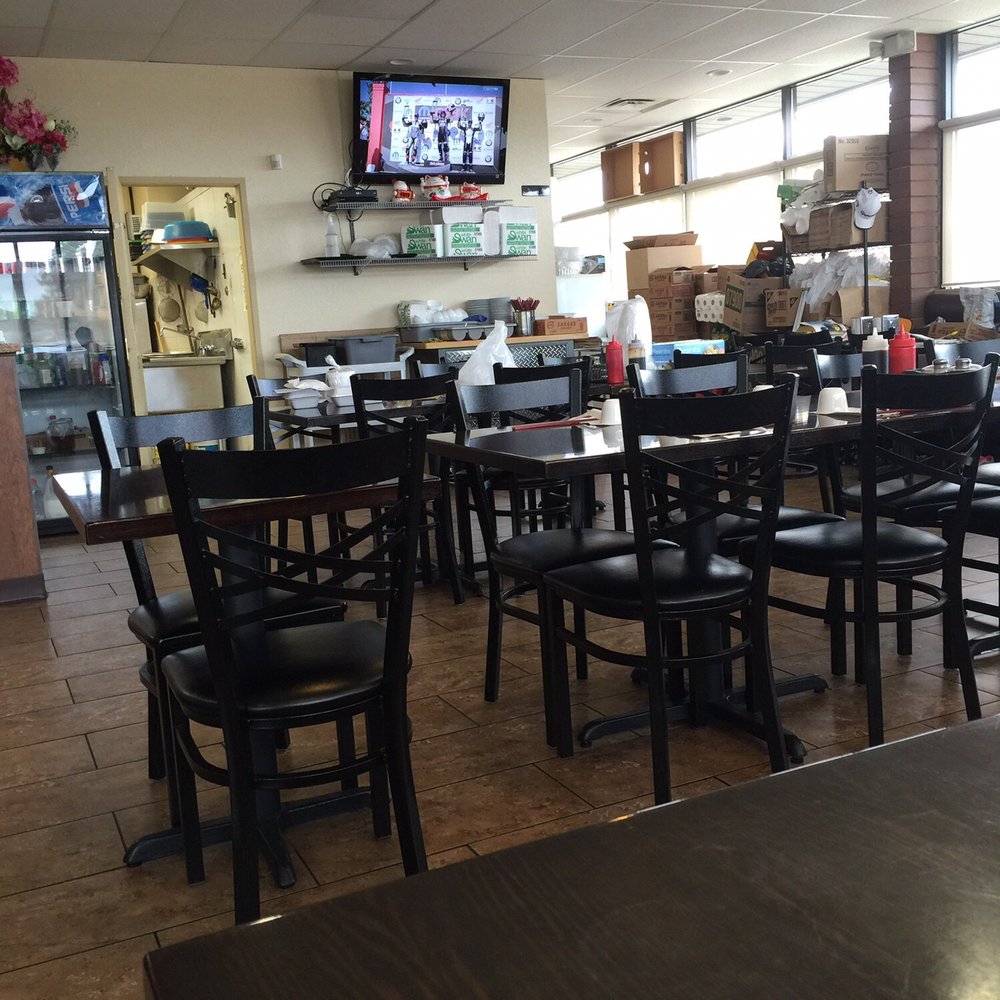 Rice King Restaurant - Seating - Vietnamese Near Me - Edmonton, Alberta