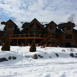 Bear Mountain Lodge Bed & Breakfast - The back
