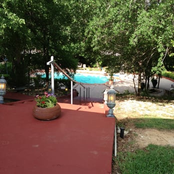 Elm Creek Manor - The pool - Bed & Breakfast Near Me - Muenster, Texas Elm Creek Manor - The pool - Bed & Breakfast Near Me - Muenster, Texas