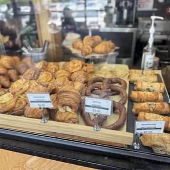 Roggenart European Bakery, Bistro & Cafe - Bakeries Near Me - Columbia, Maryland