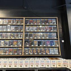 Dr Volt's Comic Connection - Trading cards