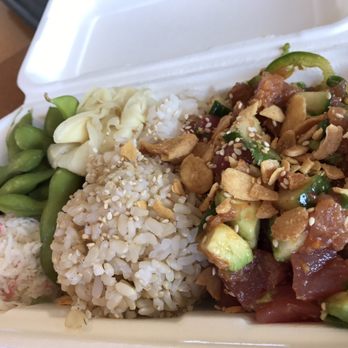 Hashtag Poki - 2 scoops of tuna plus 1 spicy tuna, avocado, green onion, jalapeño, & spicy original sauce plus garlic chips & sesame seeds! - Poke Near Me - Berkeley, California Hashtag Poki - 2 scoops of tuna plus 1 spicy tuna, avocado, green onion, jalapeño, & spicy original sauce plus garlic chips & sesame seeds! - Poke Near Me - Berkeley, California