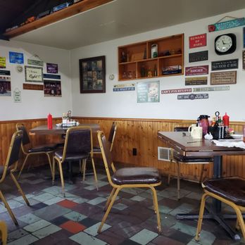 Danny's Cafe - Breakfast & Brunch Near Me - Kenosha, Wisconsin