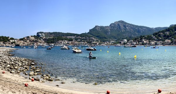 Patiki Beach by null