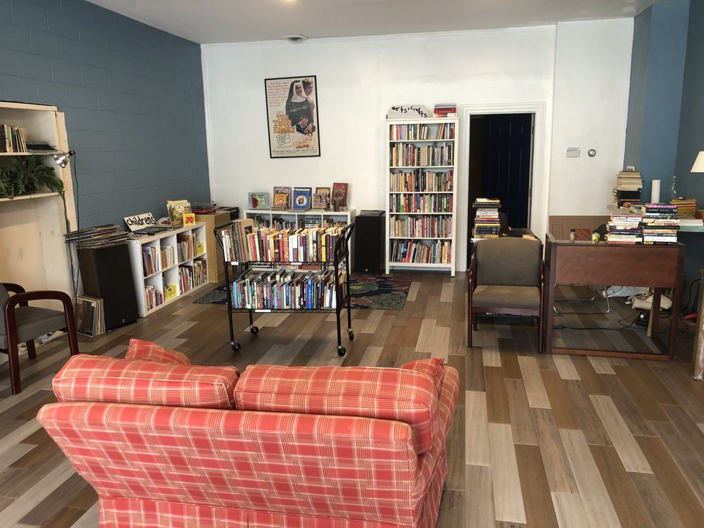 LOWERCASE BOOKS CLOSED Updated September 2024 13 Photos 1530