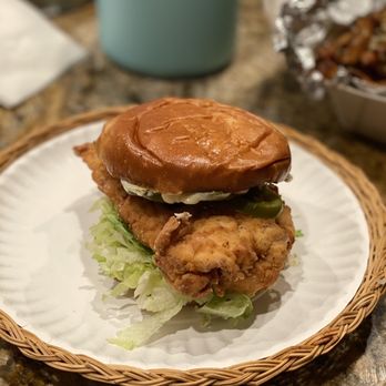 Scolari's Good Eats - a chicken sandwich on a plate - Burgers Near Me - Alameda, California