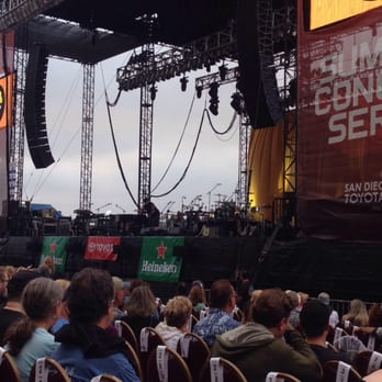Grandstand Stage - a large crowd of people sitting in chairs - Music Venues Near Me - Del Mar, California Grandstand Stage - a large crowd of people sitting in chairs - Music Venues Near Me - Del Mar, California