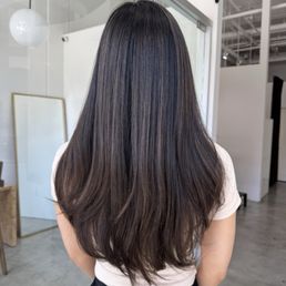 Haircut and babylights by Cammie